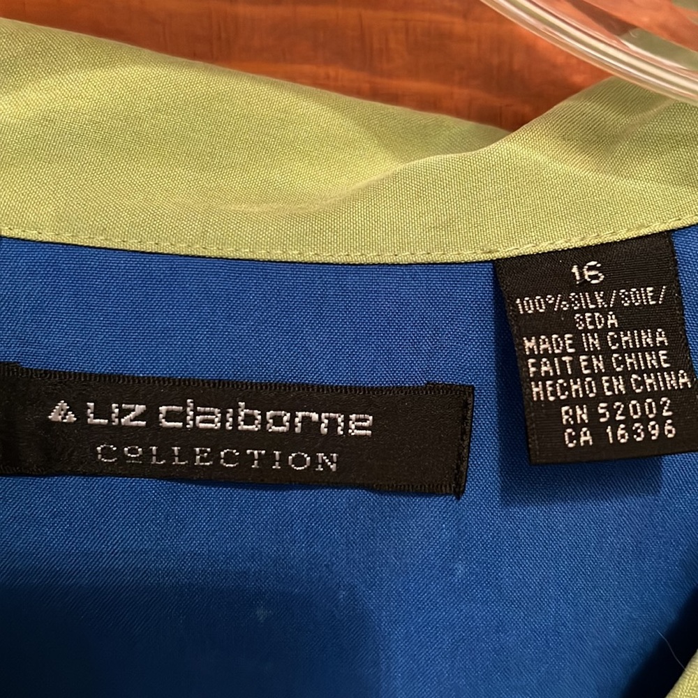 Liz Claiborne Green Blouse - Picture 2 of 3